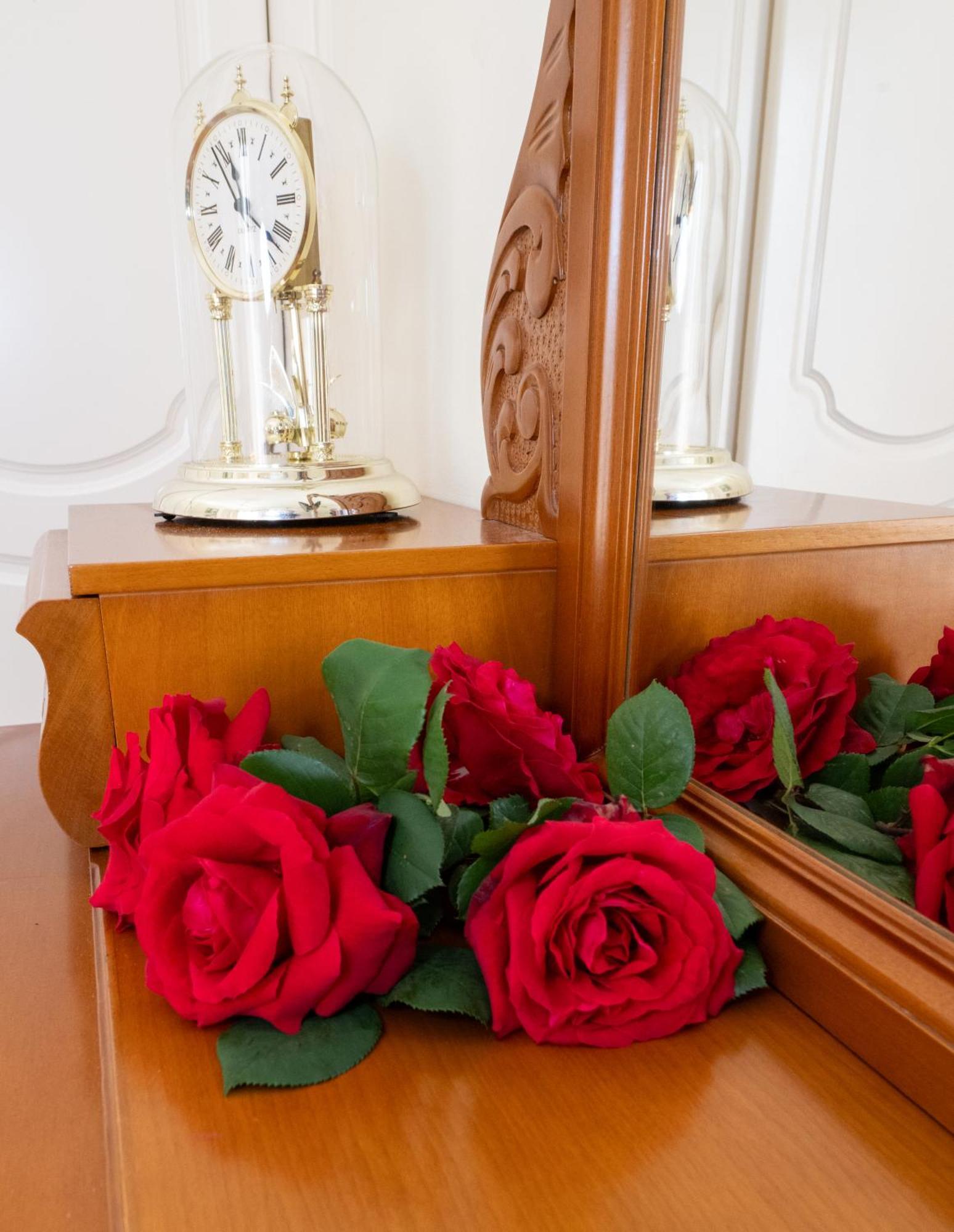 Mando Patrasso - Classical Apartment In The Center Of Patras With Free Parking 외부 사진
