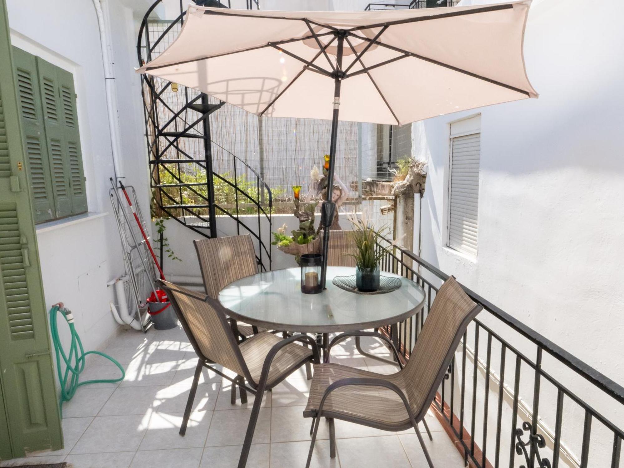 Mando Patrasso - Classical Apartment In The Center Of Patras With Free Parking 외부 사진