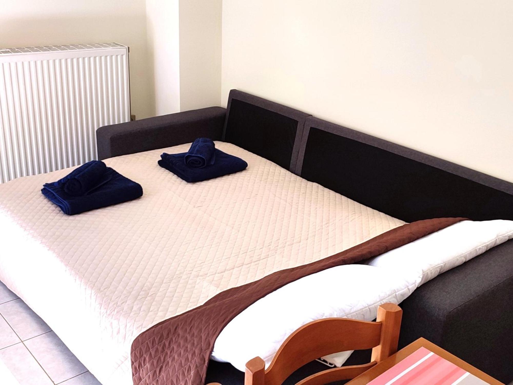 Mando Patrasso - Classical Apartment In The Center Of Patras With Free Parking 외부 사진